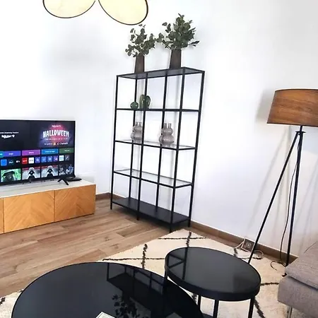 Canada Villa